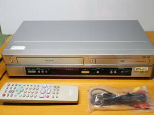 SHARP シャープ　VTR一体型DVDビデオプレーヤー　DV-NC750　リモコン付き　VHS/DVDプレーヤー　