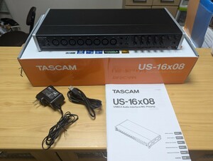 TASCAM US−16×08