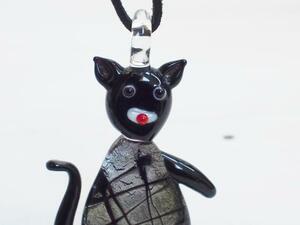 ガラスの黒ネコちゃんペンダント☆ネックレスアクセサリー
