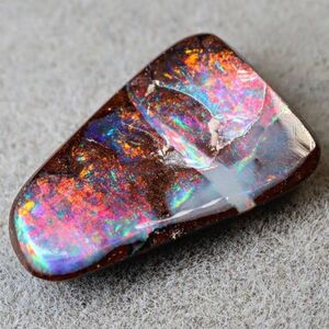 2.080ct 天然ボルダーオパール オーストラリア 遊色抜群 最高品質 〔Australia Boulder opal 宝石 jewelry 天然 natural 裸石 loose〕