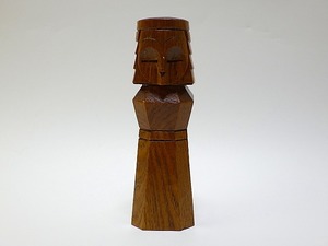 ★網走刑務所 木彫 ニポポ 人形 ① 高さ 約14.8cm★ G558 Wood carving Nipopo doll Abashiri Prison