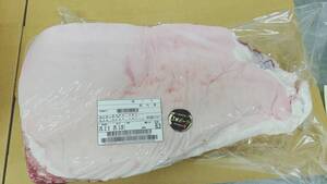 【現物販売】三田ポーク皮付豚バラ　6.3ｋｇ　兵庫県産　キャンプ　ＢＢＱ　バーベキュー　焼豚　皮付き肉　豚バラ