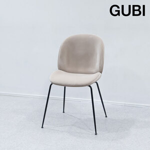 【展示品】GUBI グビ Beetle Dining Chair ビートル ダイニング チェア ファブリック ベージュ ガムフラテーシ 定価22万【4】