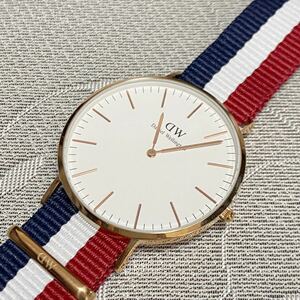 ダニエルウェリントン Daniel Wellington DW0060003 　メンズ　40mm 新品未使用　長期保管品　電池交換済み 並行輸入品