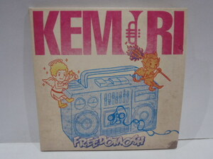 紙ジャケット CD+DVD　KEMURI　FREEDOMOSH