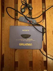 SONY WALKMAN WM-EX78 パープル　専用リモコンイヤホン付き　動作未確認