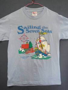 ⑧ USA古着 サイズS 前 Sailing the seven seas 水色半袖Tシャツ