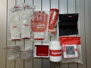 1円スタート　SUPREME 小物セット3