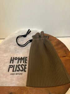 M-6 未使用 美品 ISSEY MIYAKE HOMME PLISSEイッセイミヤケ オムプリッセ 巾着バッグ HP71AG007巾着袋 ブラウン 