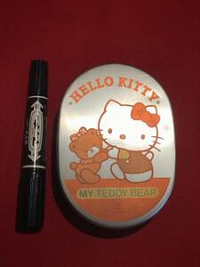 A8167●昭和レトロ アルミ弁当箱【HELLO KITTY ハローキティー MY TEDDY BEAR マイテディベア】楕円形 オーバル 約14×10×3㎝ キズ凹み