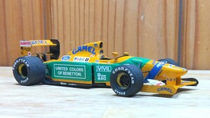 1/43 タメオ製 ベネトン B192 フォード 1992年ベルギーGPでミハエル・シューマッハが初優勝を飾ったレインタイヤを履いた完成品