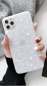 iPhone 11ProMax用ケース ホワイト シェル柄 ソフトケース 高品質TPU ストラップホール付き 無線充電 送料無料 新品 アイホン アイフォン
