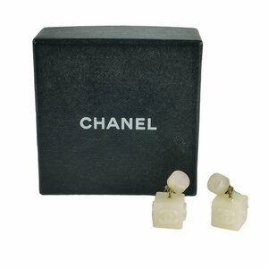 CHANEL シャネル ココマーク キューブ型 スタッドピアス アクセサリー 箱付き ピンク J0402