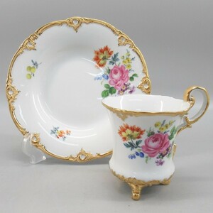 Meissen マイセン ベーシックフラワー 5つ花 グランツゴールド ハイハンドル カップ＆ソーサー 金彩 食器 花柄 14-2769407【O商品】