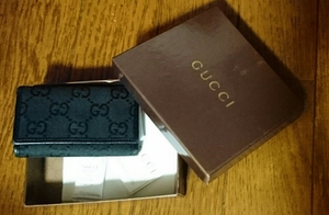 中古 正規品 GUCCI キーケース グッチ ロゴ ブラック wg GG 黒 箱付き ケース BLACK