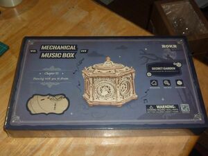 ROKR 3D木製パズル 立体パズル　オルゴール 小物入れ ジュエルボックス　プレゼント 315ピース　MECHANICAL MUSIC BOX SECRET GARDEN AMK52