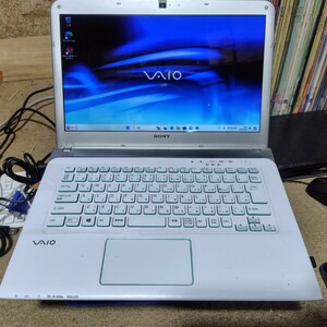 VAIO　SVE14A28CJW　Win11　Core i5　HDD500GB　メモリ8GB　Blu-ray　キーボードイルミ