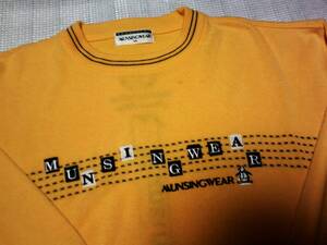 マンシングウェア MUNSINGWEAR　丸首セーター　サイズMA