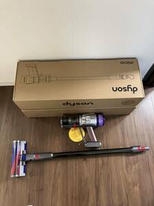 ほぼ新品同様★　Dyson サイクロン式スティッククリーナー 　シルバー/ アイアン/ ニッケル　Dyson Micro Origin SV33FFOR