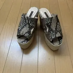 【美品】　ペリーコサニー　パイソン　サンダル