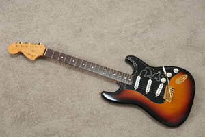 ★美品！Fender USA Stevie Ray Vaughan（SRV）ストラトキャスター 改 リバースヘッド フェンダーUSA