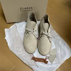 CLARKS ORIGINALS ベージュ スエードブーツ