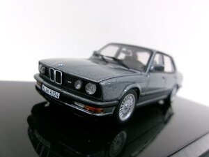 オートアート 1/43 BMW M5 E28 ドルフィングレーメタリック ボンネット開閉 (6335-654)