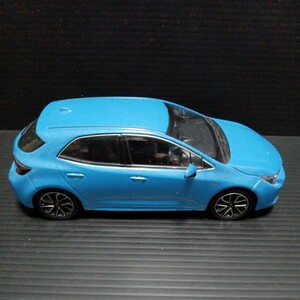 ● カラーサンプル「1/30　COROLLA SPORT」シアンメタリック　TOYOTA　ミニカー　カローラスポーツ　8W9