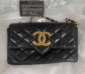 CHANEL　シャネル　ミニマトラッセ　ラムスキン　ゴールドチェーン　ショルダーバッグ　デカココマーク　ヴィンテージ　レディース