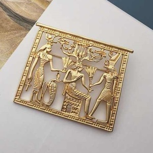 古代エジプト 壁画風 ブローチ ピンブローチ ゴールド 金色 ファラオ 神話 金 エジプト エジプト神話 イシス 死者の書 ピラミッド 開運 神