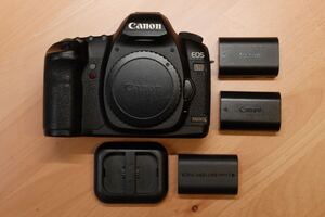 【良品】Canon EOS 5D Mark II + バッテリーｘ3