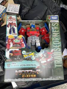 新品 トランスフォーマー オプティマスプライム ライト サウンド 変形 タカラトミー ビースト覚醒 BP-02