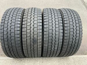 残溝11ミリ以上　ダンロップ WINTERMAXX LT03 225/70R16 117/115L LT スタットレスタイヤ4本セット