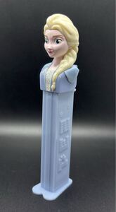 ファンの方に PEZ Disney ディズニー アナと雪の女王 エルサ ペッツ ビンテージ オールドペッツ 食玩 ディスペンサー フィギュア 雑貨 a