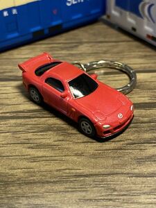 ●◎マツダ RX-7 FD 赤 キーホルダー◎●④オリジナル加工品 カーアクセサリー ミニカー ハンドメイド