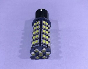 24V用 S25 LED 68連smd シングル ホワイト発光 １個　トラック　バス　トレーラー　ダンプ　重機などにも！