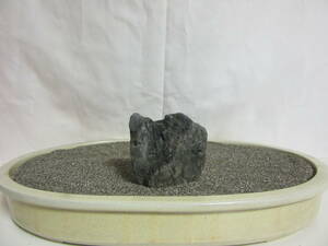 宝1　自然石　盆石　姫川産　水石 　9cm幅×9cmx4.5cm程度 およそ重さ460g 