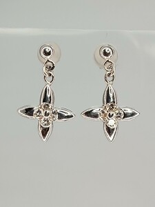 ☆k18wg★天然ダイヤ0.16ct☆ピアス☆60