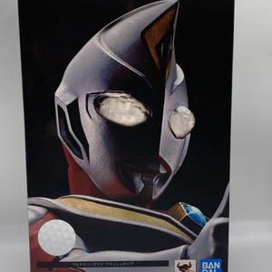 【中古】バンダイ　S.H.Figuarts(真骨彫製法) ウルトラマンダイナ　フラッシュタイプ　開封品[240070126818]