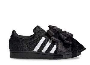 Caroline H adidas Originals Women