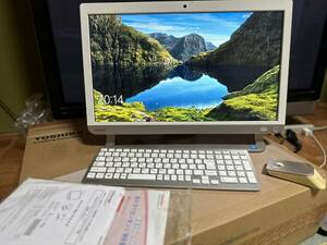 東芝dynabook DZ41／TW ★PDZ41TW-SNAリュクスホワイト 〔Windows 10〕一体型ジャンク品