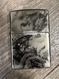 【2002年製】 ZIPPO ヴィンテージ 龍と虎