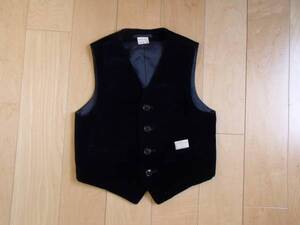 VELVET VEST