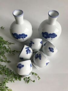 【勇】有田焼/柳山作/染付梅文/酒器揃 /酒器 /徳利 /お猪口 /とっくり /おちょこ