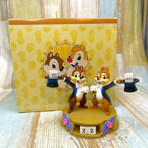 新品 レア★チップとデール Chip＆Dale 万年カレンダー マジシャン 手品　シルクハット フィギュア 陶器製★ディズニー Disney TDL