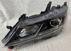 セレナ ハイウェイスター C27 GFC27 左ヘッドライト LED / LEDヘッドライト点灯OK / KOITO 100-23721 打刻Z