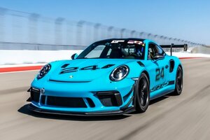 VERUS ENGINEERING(ヴェルスエンジニアリング)：A0219A：PORSCHE 911(991.2)・GT3RS・フロントスプリッターキット