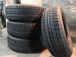 品質良 8-9分山 ICE PARTNER 2 215/60R16 BRIDGESTONE(ブリヂストン) 個人宅配送不可 愛知交換可 中古スタッドレス4本 069 86