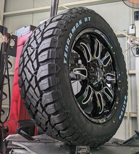 ナビゲーター エスカレード タホ サバーバン シエラ 20インチ SAILUN TERRAMAXX RT 275/55R20 ホワイトレター