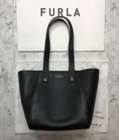 FURLA トートバッグ✨定価¥66,000‼️大人の女性にぴったりのブラック